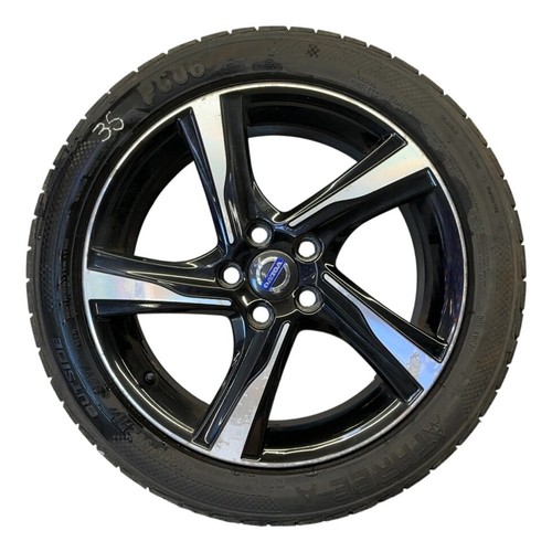 Volvo v40 design - volvo, r-design