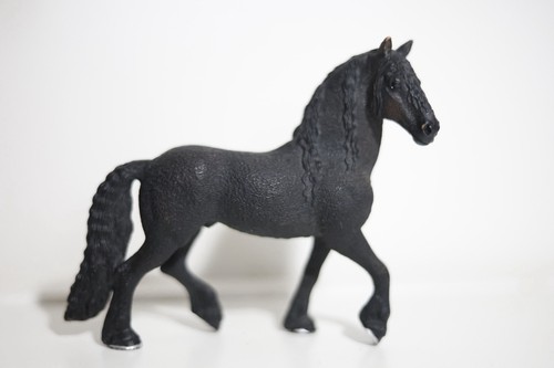 Schleich retired friesian - schleich,