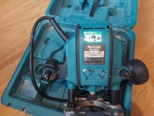 Makita rpo900 plunge router - makita,