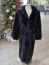 Dark Brown/Black Beaver or