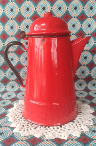 Vintage enamel ware retro - ware, red