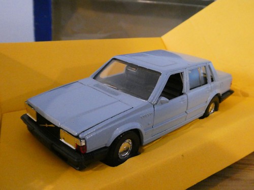 Corgi toys volvo - volvo, saloon