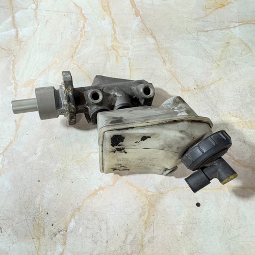 Renault brake master cylinder - brake,