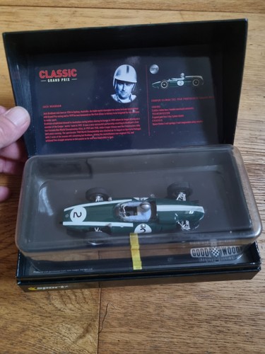 Scalextric classic grand prix - grand,