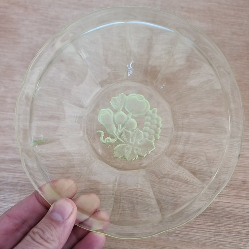 Art deco uranium glass - art,