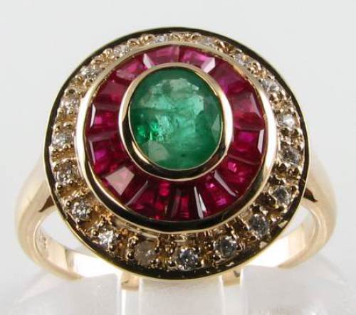 Large 9ct gold emerald - 9k,