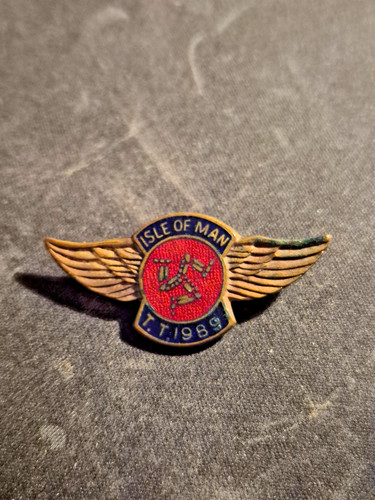 Isle man winged badges - of,