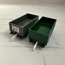 Thomas the Tank Engine Trucks x 2 Grey Green 1 x Troublesome Trackmaster 2002