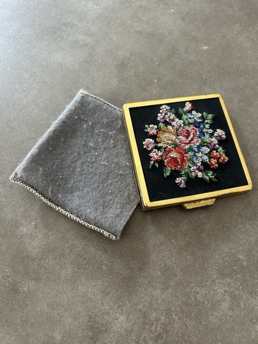 Vintage powder compact - vintage,