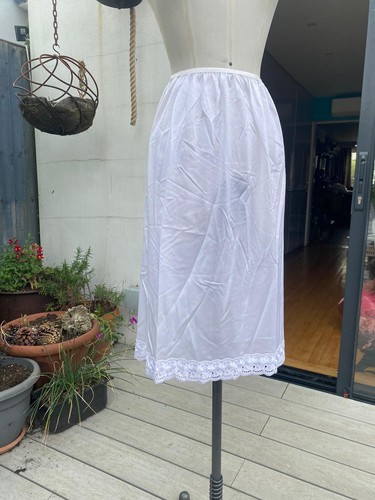 Size white glossy - size, 10