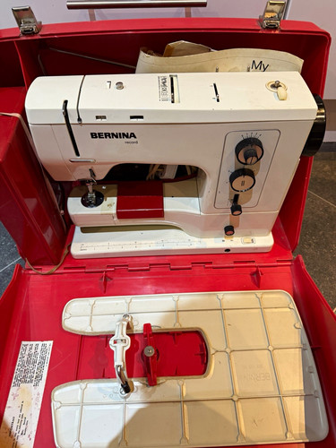 Bernina record 830 - bernina,
