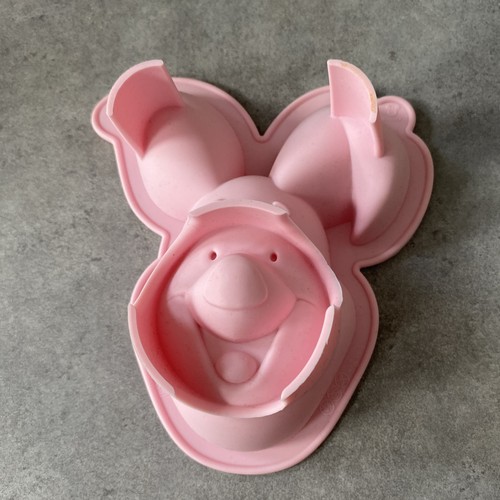 Disney winnie the pooh - pooh, piglet