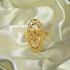 Stunning 22ct gold ring size P, 2.50g