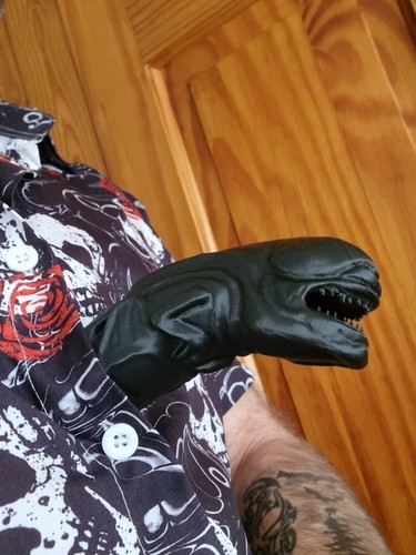 Alien chestburster xenomorph - alien,