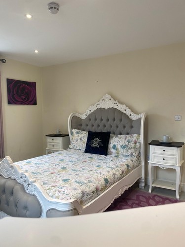 Stunning white rococo - stunning,