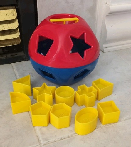 Vtg tupperware shape ball - vtg, shape-o-ball