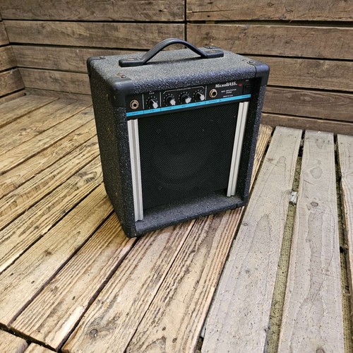 Bass guitar amplifier combo - amplifier,