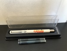 Vintage Parker Vector White CT