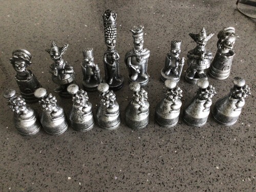 The simpsons chess half set - simpsons, -half
