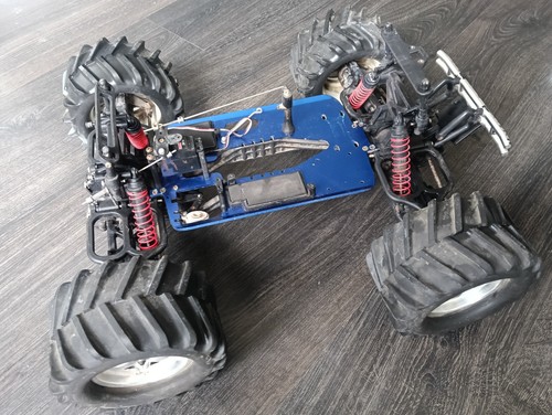 Traxxas tmaxx roller - roller, chassis