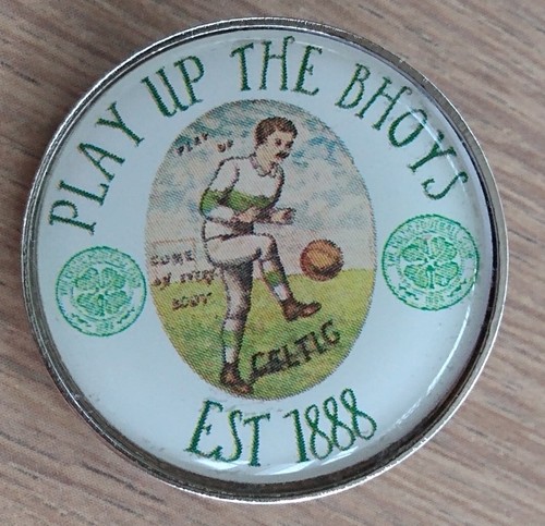 Retro celtic pin badge - celtic, fc