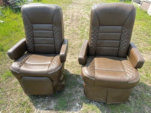 Villa power captains chairs - power,