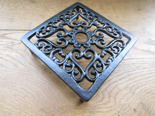 Cast iron rustic vintage - cast,