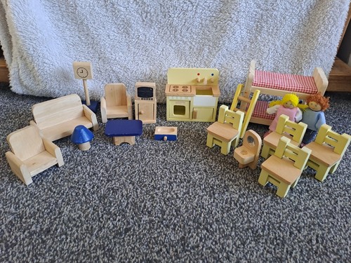 Wooden dollhouse furniture - dollhouse,