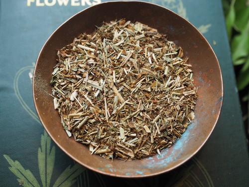 Herbs spices resins - herbs,,