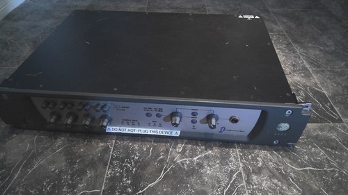 Digidesign digi 002 - 002, mount