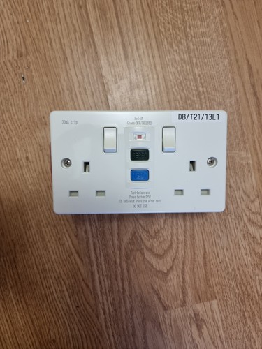13a rcd protected double - mk,