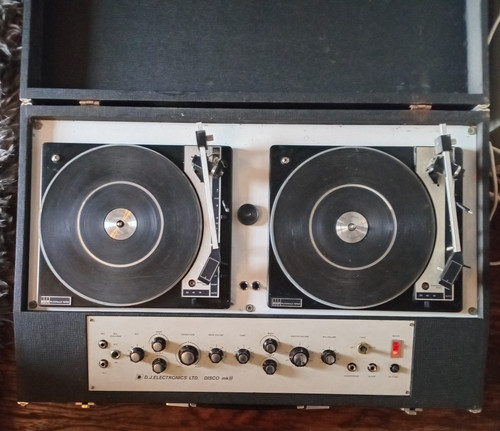 Vintage 1970 electronics - 1970's, dj