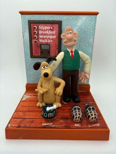 Vintage retro wallace - vintage, &