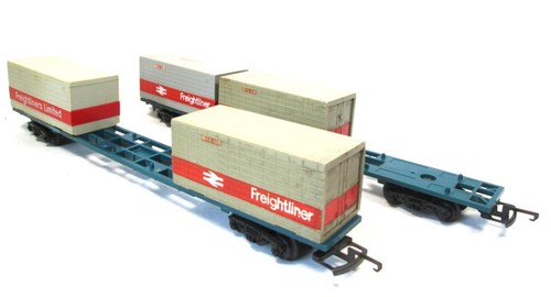 Hornby freightliner flats - 2,