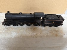 Triang Hornby R150 B12 Steam Locomotive in BR Black 61572 with Tender Pickups