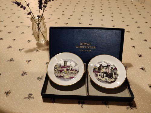 Royal worcester bone - royal,