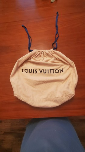 Louis vuitton beige drawstring - vuitton,