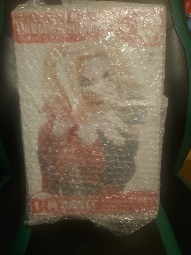Harley quinn statue - harley, cover