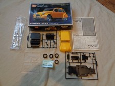 IMAI CITROEN 2CV6 JUNIOR SERIES 1/24 SCALE MODEL KIT