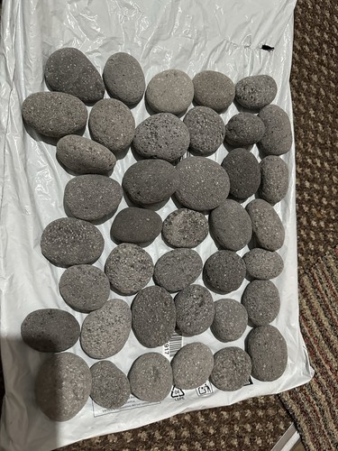 Natural grey river stones - grey,