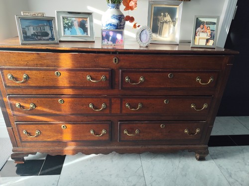 Beautiful antique style solid - beautiful,