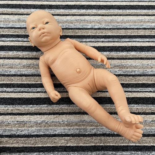 Vintage baby girl doll - baby,