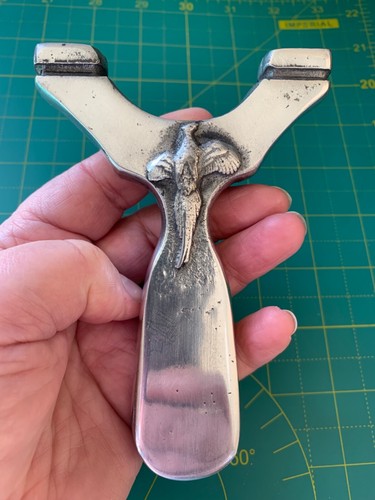Polished aluminium slingshot - aluminium,