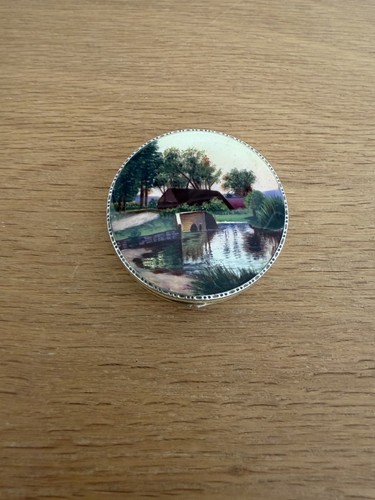 Guilloche enamel small compact