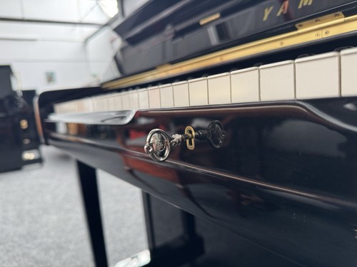 Yamaha upright piano key - piano,