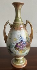 CONTINENTAL EDWARDIAN VASE THAT HAS A BEAUTIFUL FLORAL PATTERN 