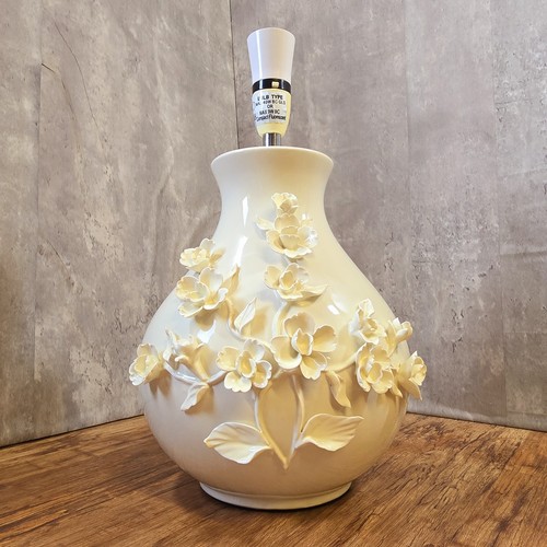 Vintage cream ceramic floral - cream,