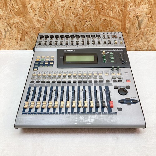Yamaha 01v digital mixer - mixer,