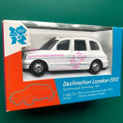 Corgi destination london - corgi,