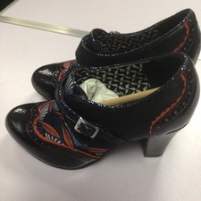 Ruby Shoo Size 5 Navy & Red